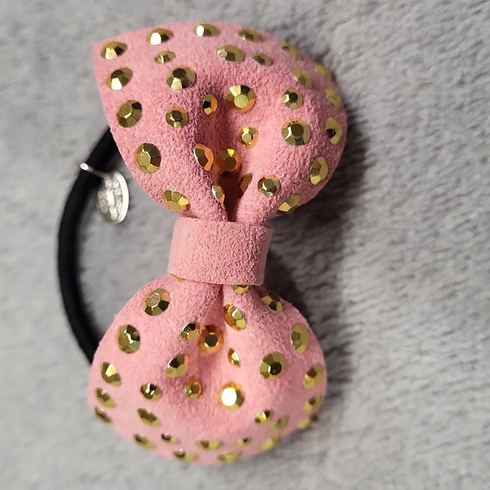 NWOT Two Hair Ties 💖 - Picture 5 of 7